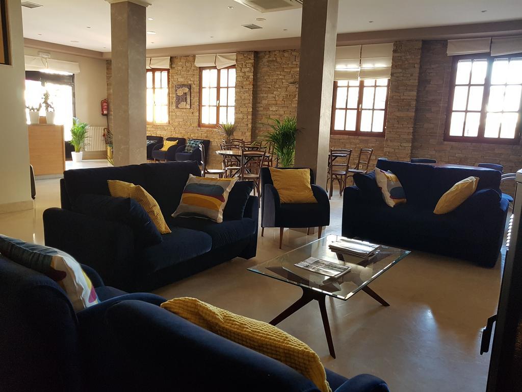 Hostal Santa Maria Какабелос Екстер'єр фото