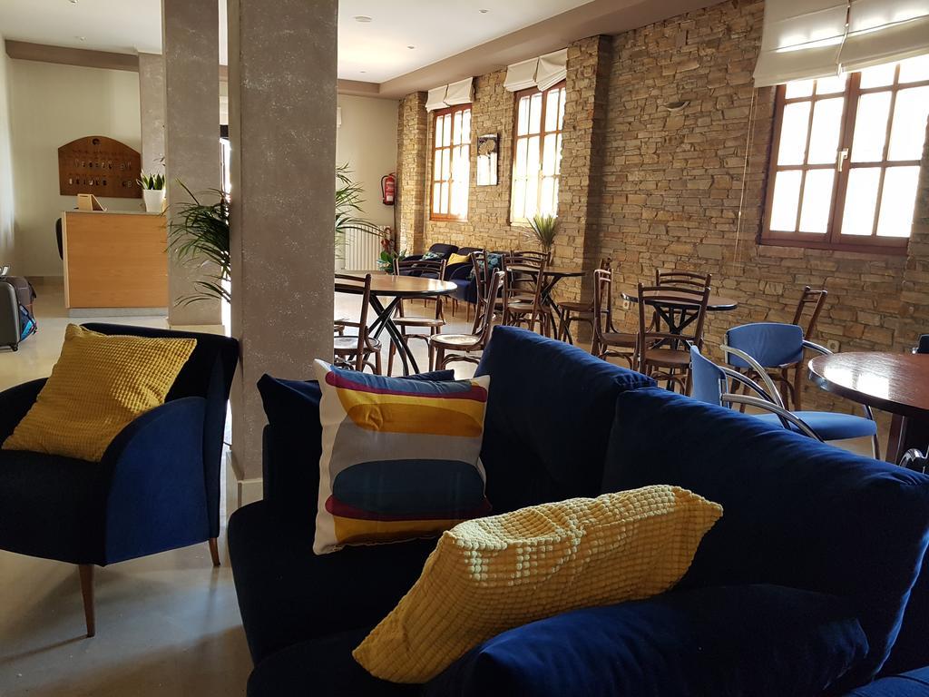 Hostal Santa Maria Какабелос Екстер'єр фото
