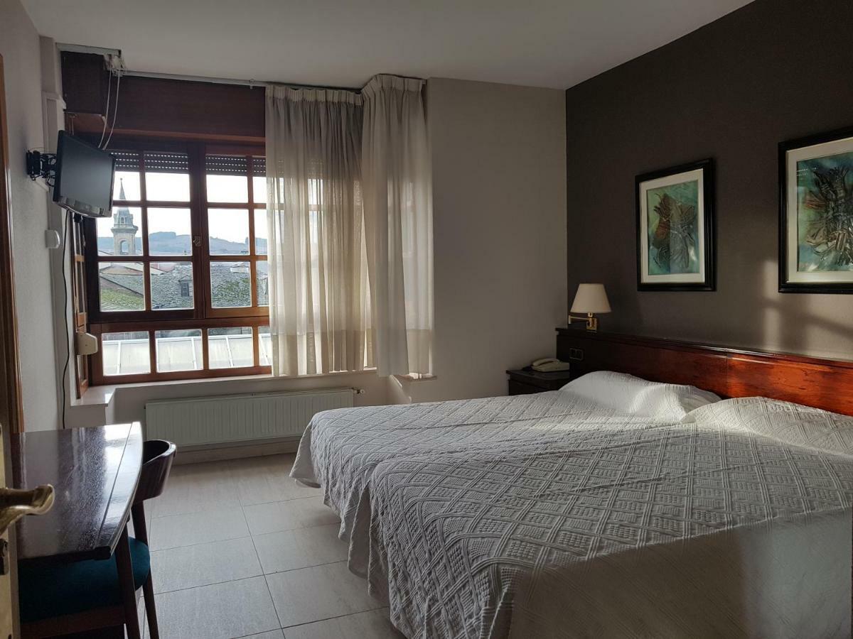 Hostal Santa Maria Какабелос Екстер'єр фото